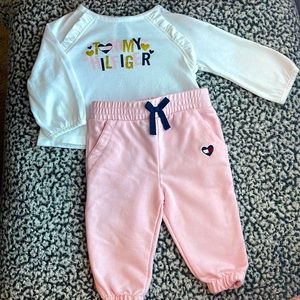 Never worn Tommy Hilfiger two piece set (3-6 months)